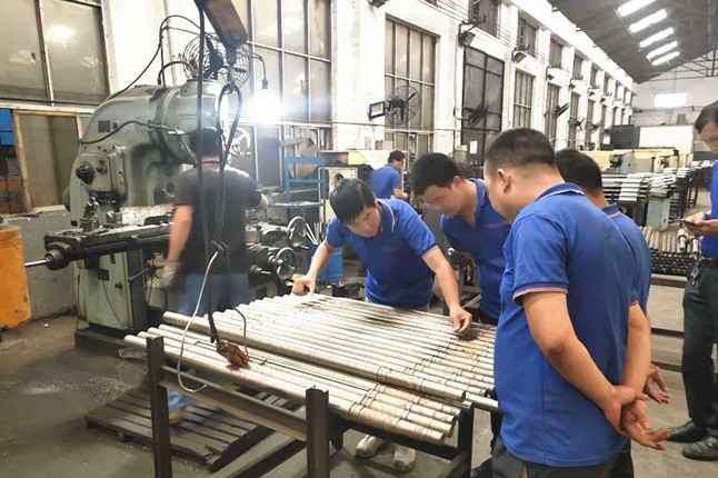 扬州俊琛绿色新能源有限公司每周对各个工序进行质量监督检验的现场。